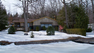 1903 west dummer lake road, Douro Ontario, Canada Located on White Lake / Dummer Lake