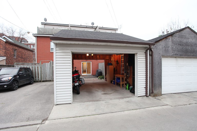 8 Whitaker Avenue, Toronto, Ontario, Canada photo 37